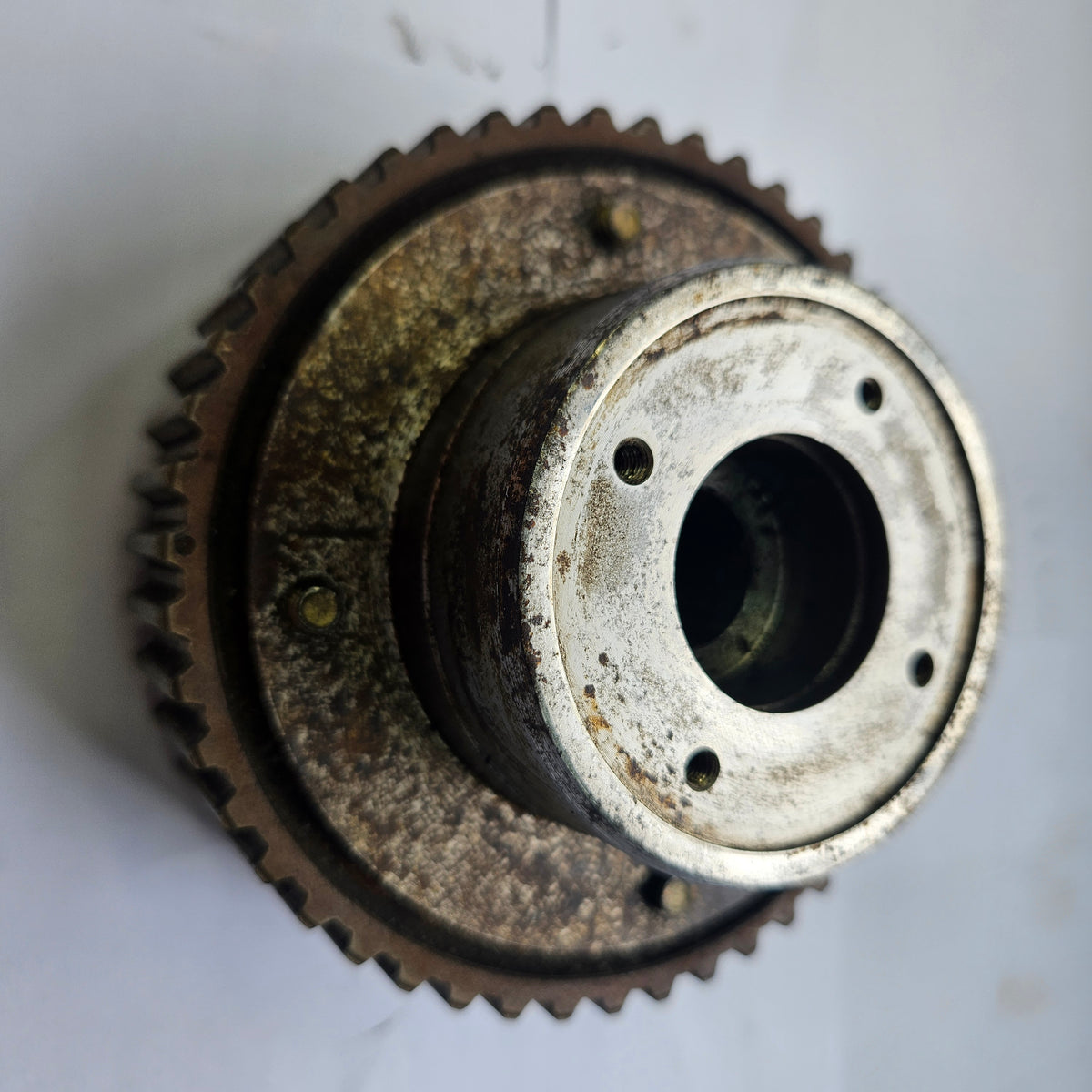 RB25 S1 & S2 VCT Hub - 13077-21U00 used part oem nissan
