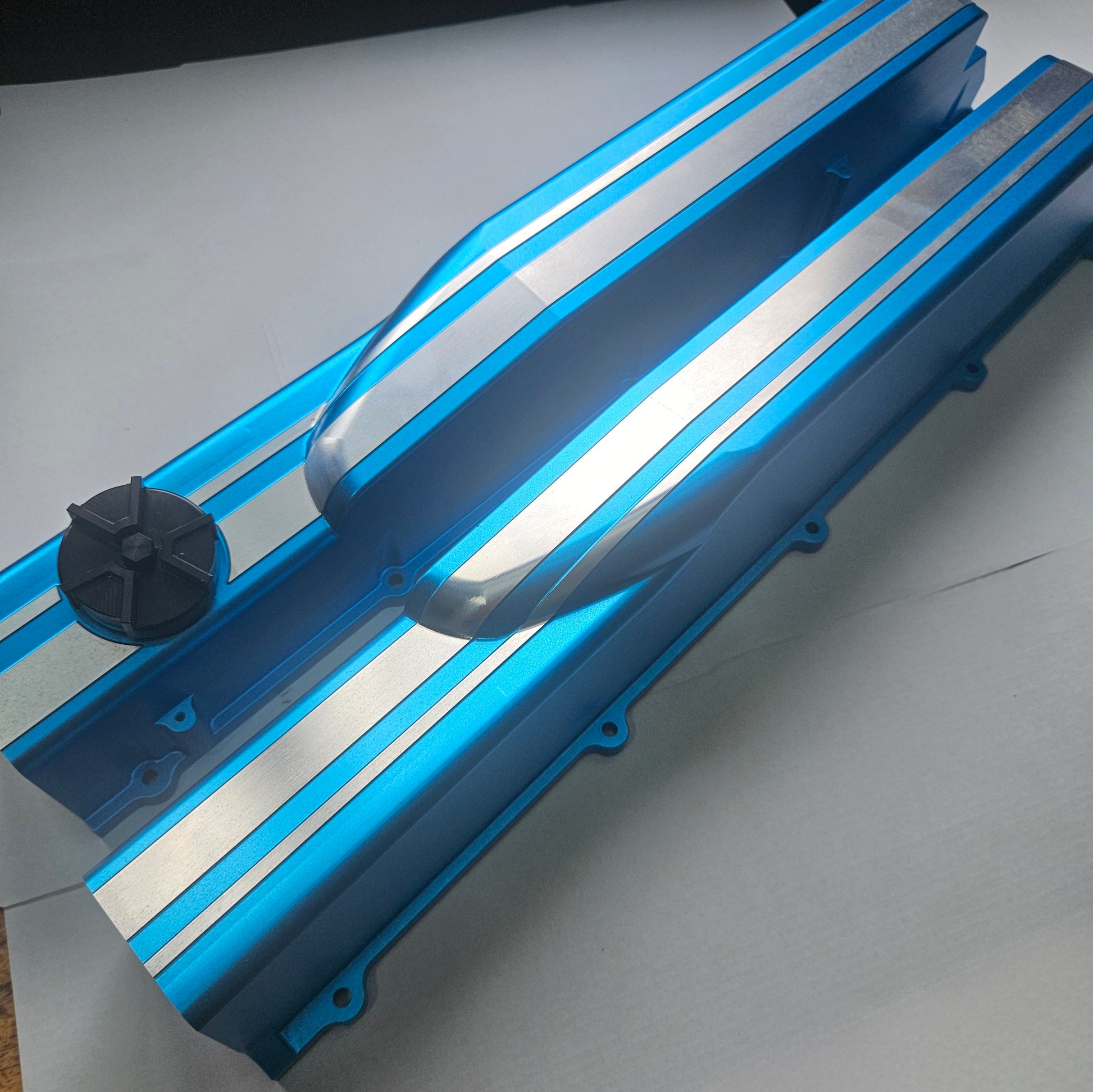 RB26 Billet rocker covers, fits RB20 RB25 Neo RB26. Custom baffled anodized. 