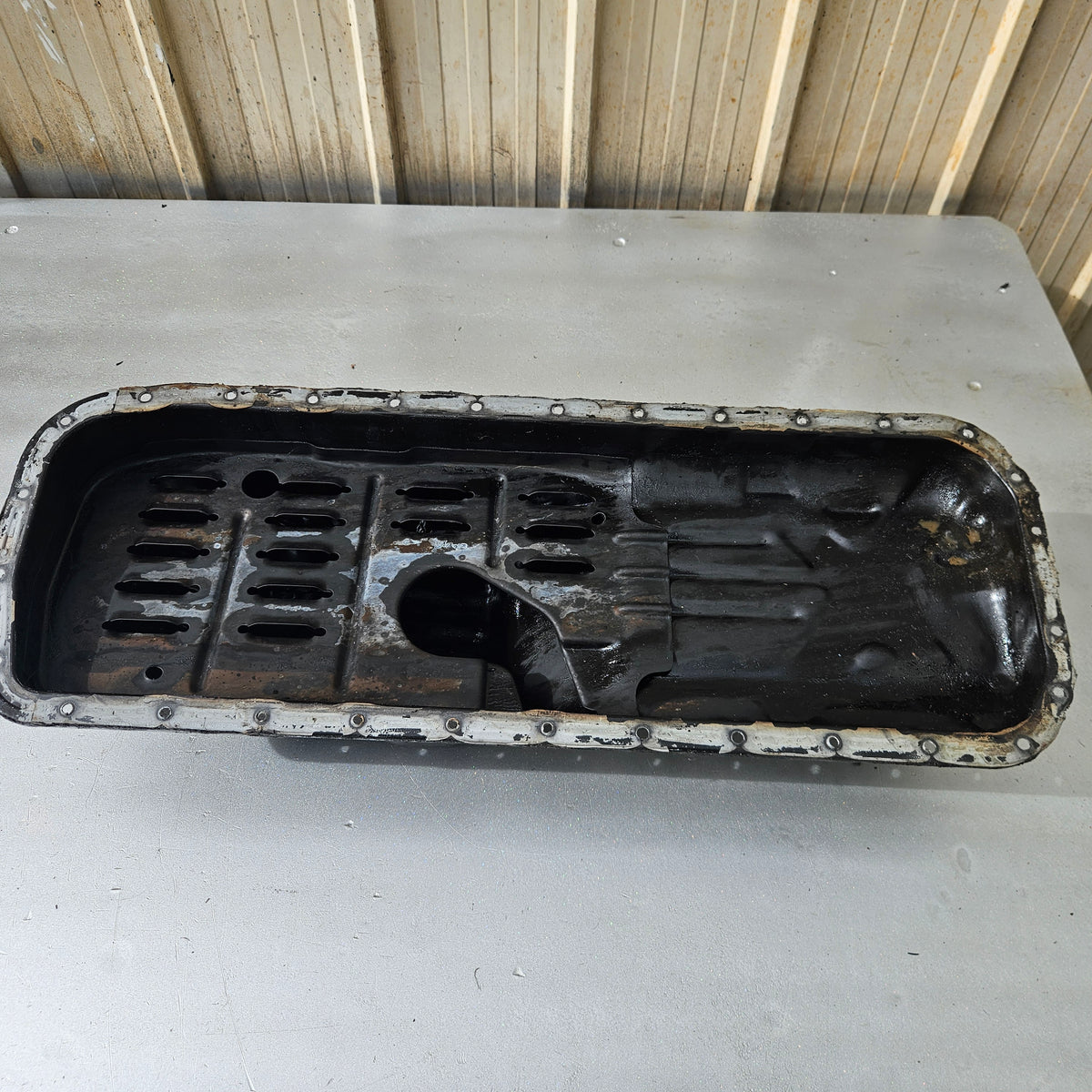 RB30 2WD Oil Pan Sump 11110-V5000 rear underside