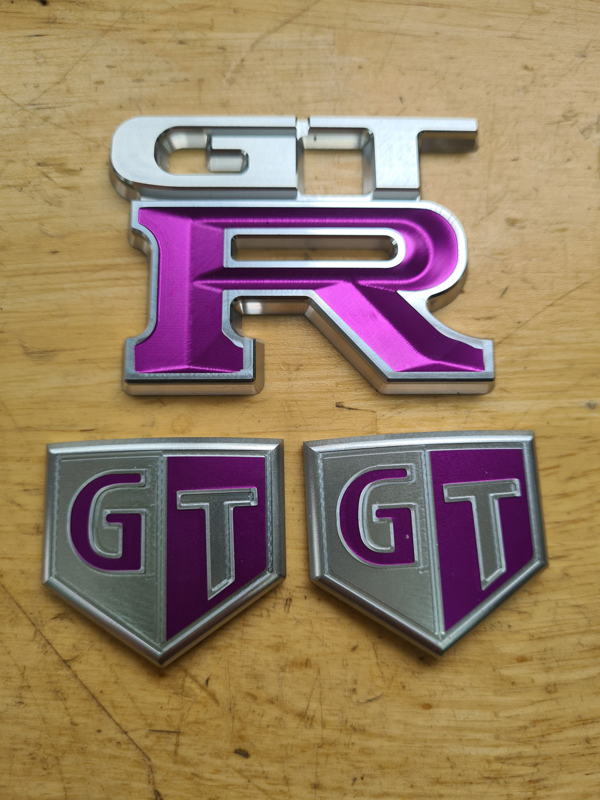 Upgrade Nissan GTR Skyline Billet and Titanium Badges purple silver