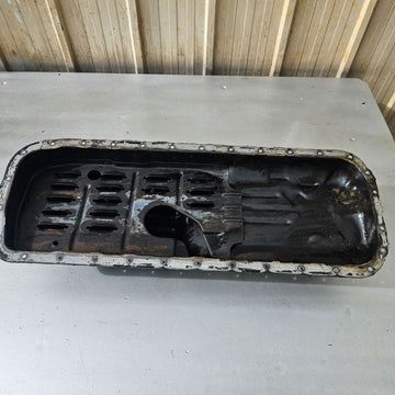 RB30 2WD Oil Pan Sump - 11110-V5000 (Used)