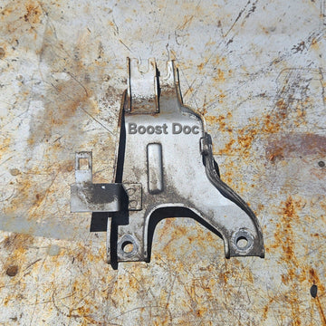 RB30 single cam throttle bracket.